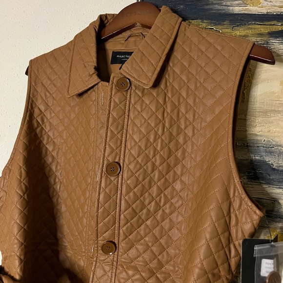 Puffer vest - Picture 3 of 7